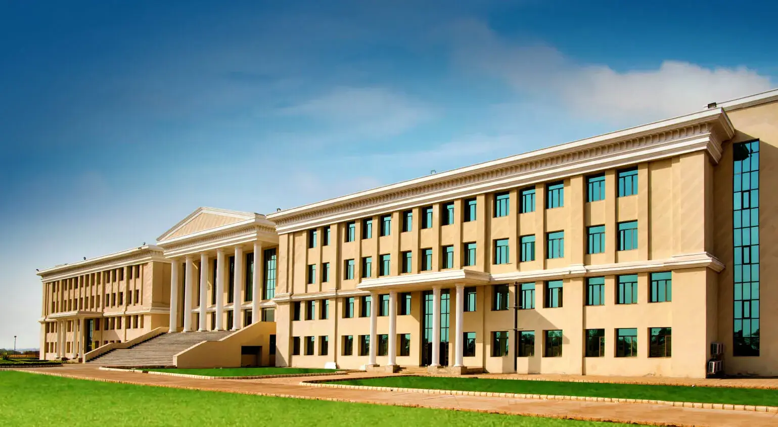 Amity Raipur Admissions 2025: MBA and Btech on BoostMyTalent