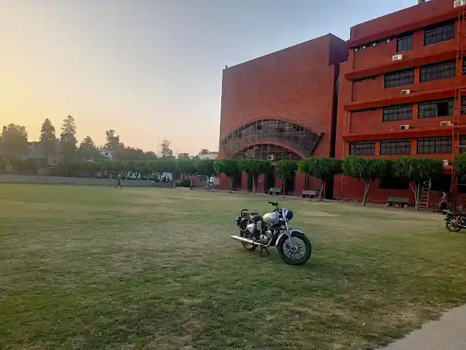 Bharati Vidyapeeth College Delhi Admissions 2025: Btech and BE on BoostMyTalent