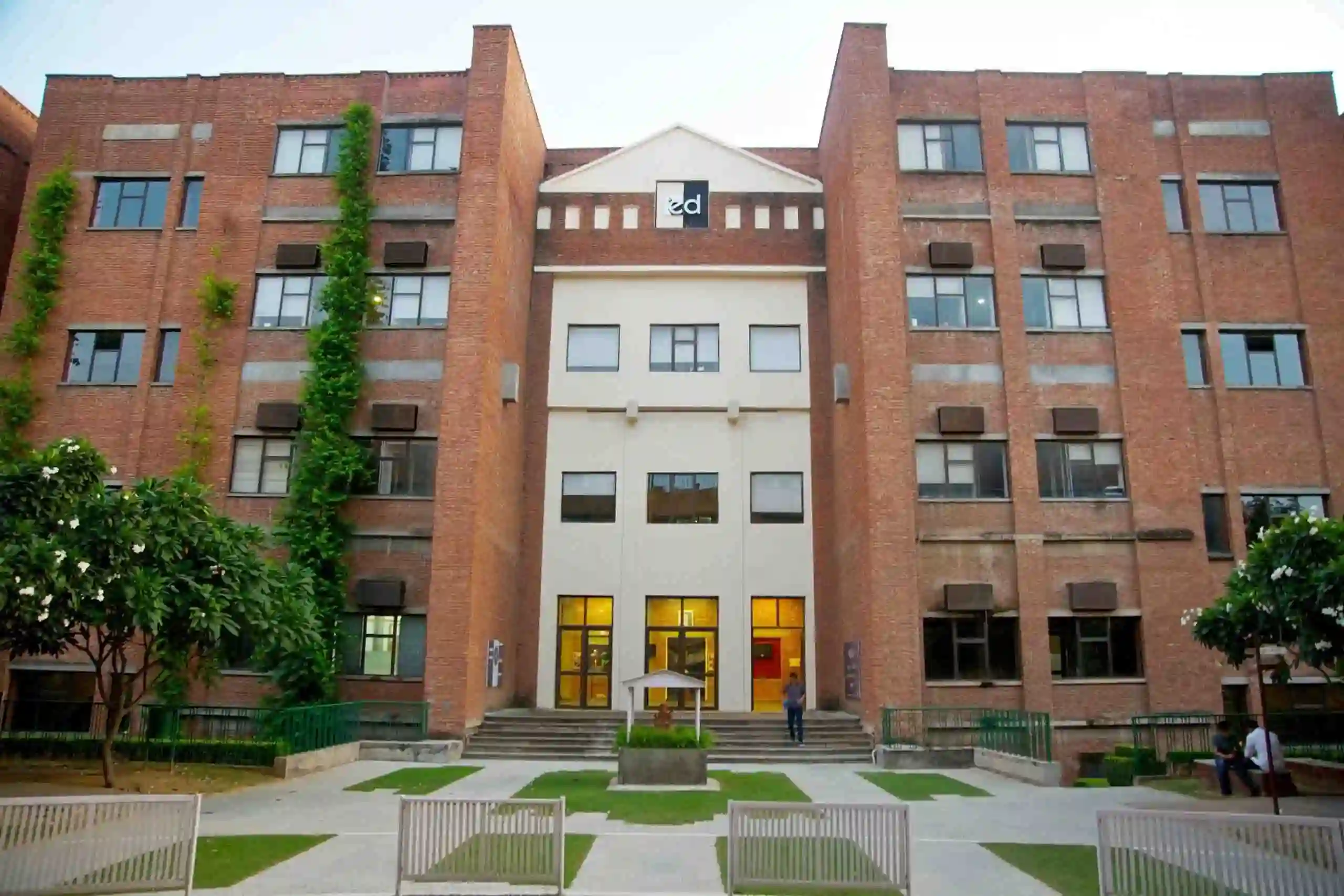 IILM University