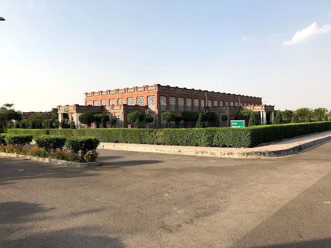 IIM Lucknow Admissions 2025: MBA and PGP on BoostMyTalent