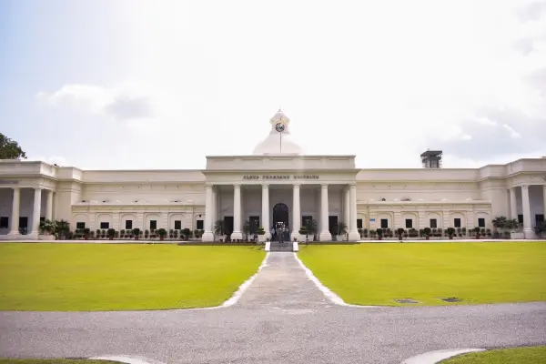 IIT Roorkee Admissions 2025: MBA and B.tech on BoostMyTalent