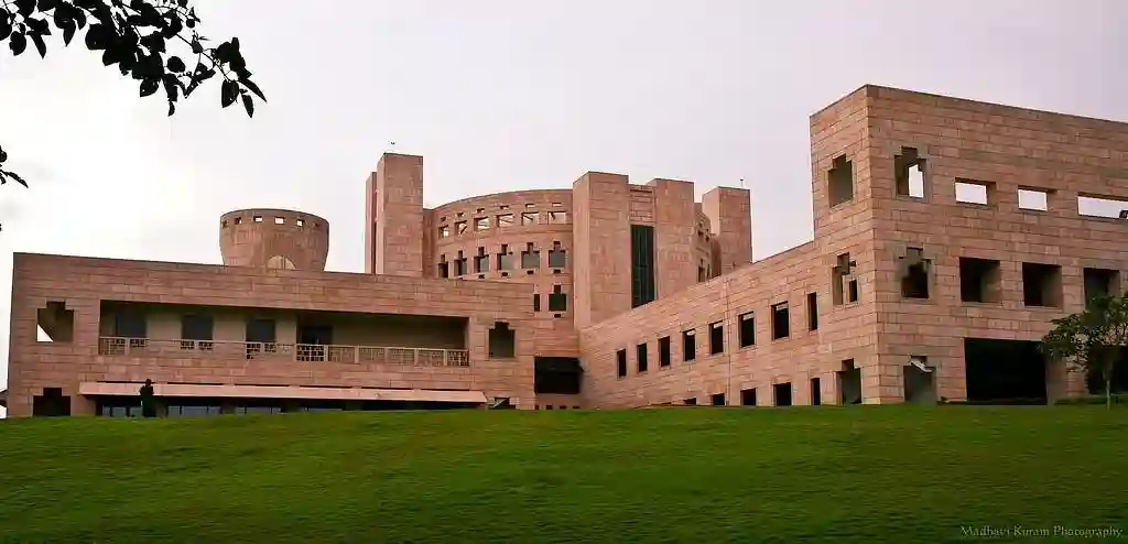Indian School of Business ISB Hyderabad Admissions 2025: PGPM and FPM on BoostMyTalent