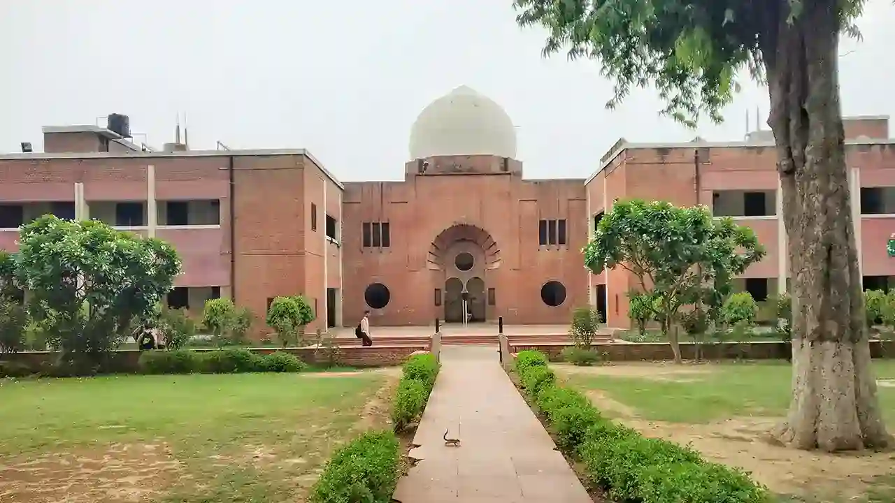 Jamia Millia Islamia Online Admissions 2025: Mcom and BBA on BoostMyTalent