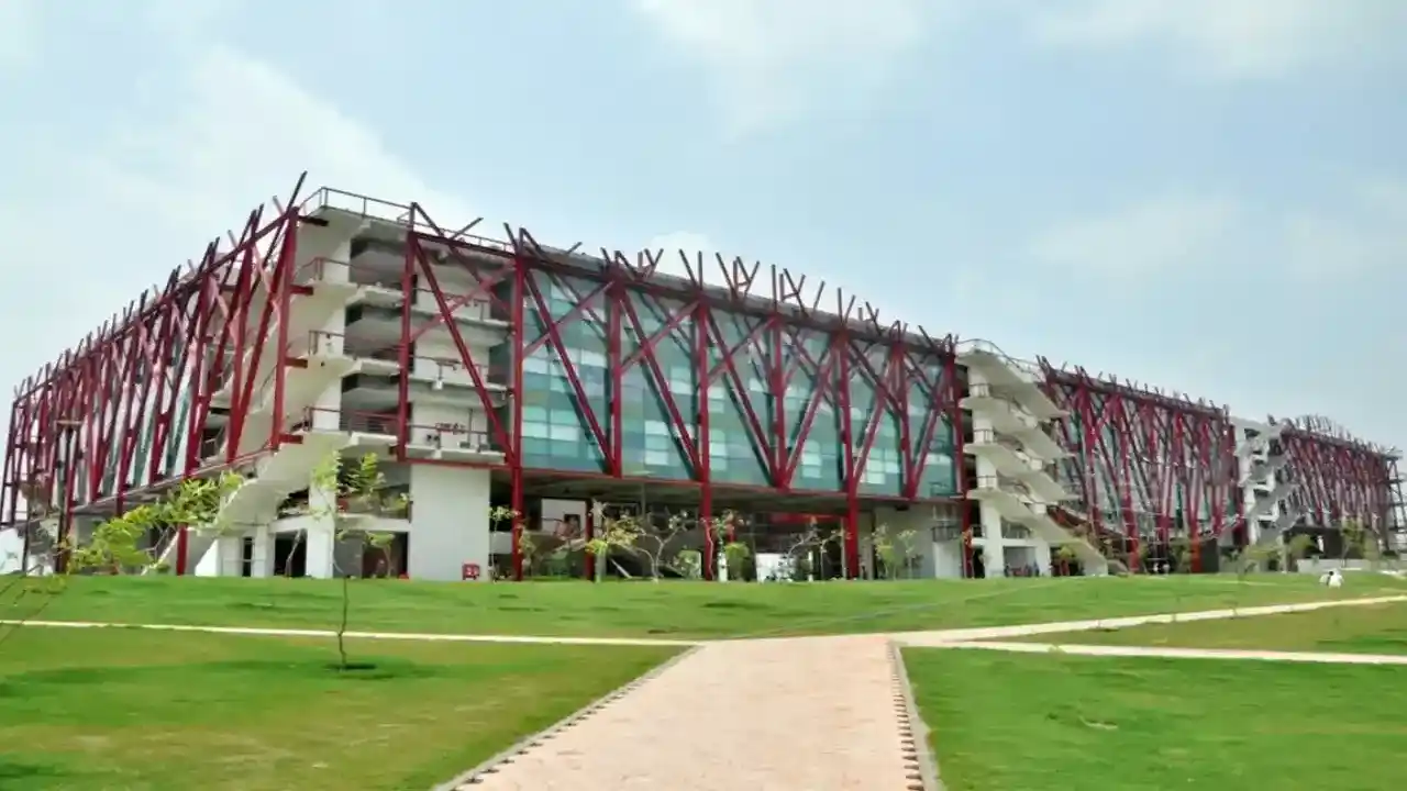 Jindal Global University online Admissions 2025: MBA on BoostMyTalent