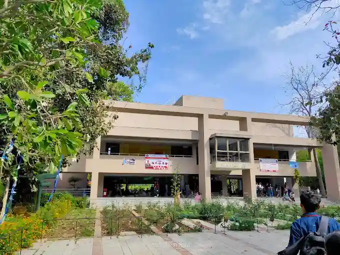 Shri Ram College Delhi Admissions 2025: B.Com on BoostMyTalent