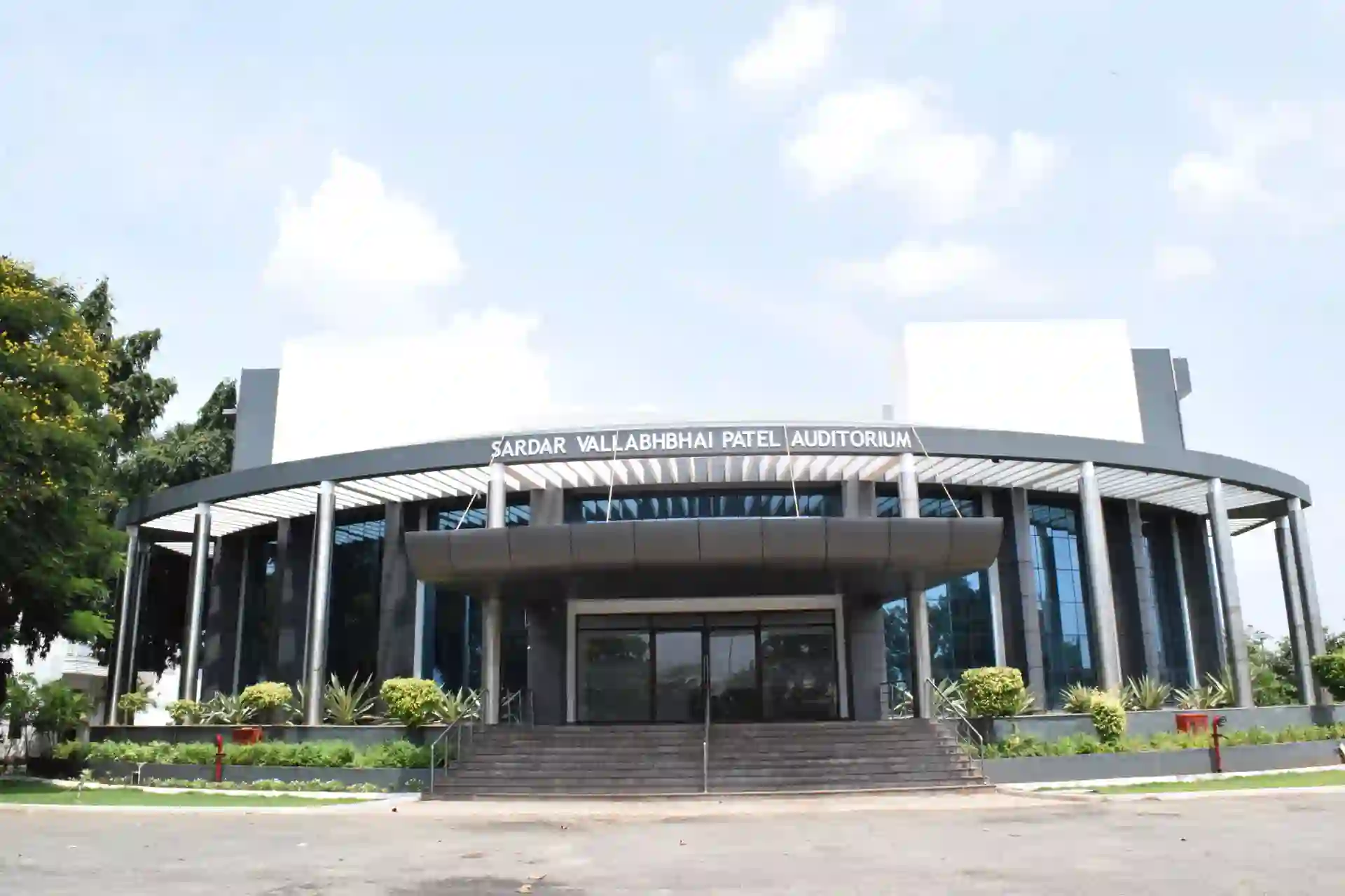 Sardar Vallabhbhai Patel College SVPISTM Coimbatore Admissions 2025: MBA and BBA on BoostMyTalent